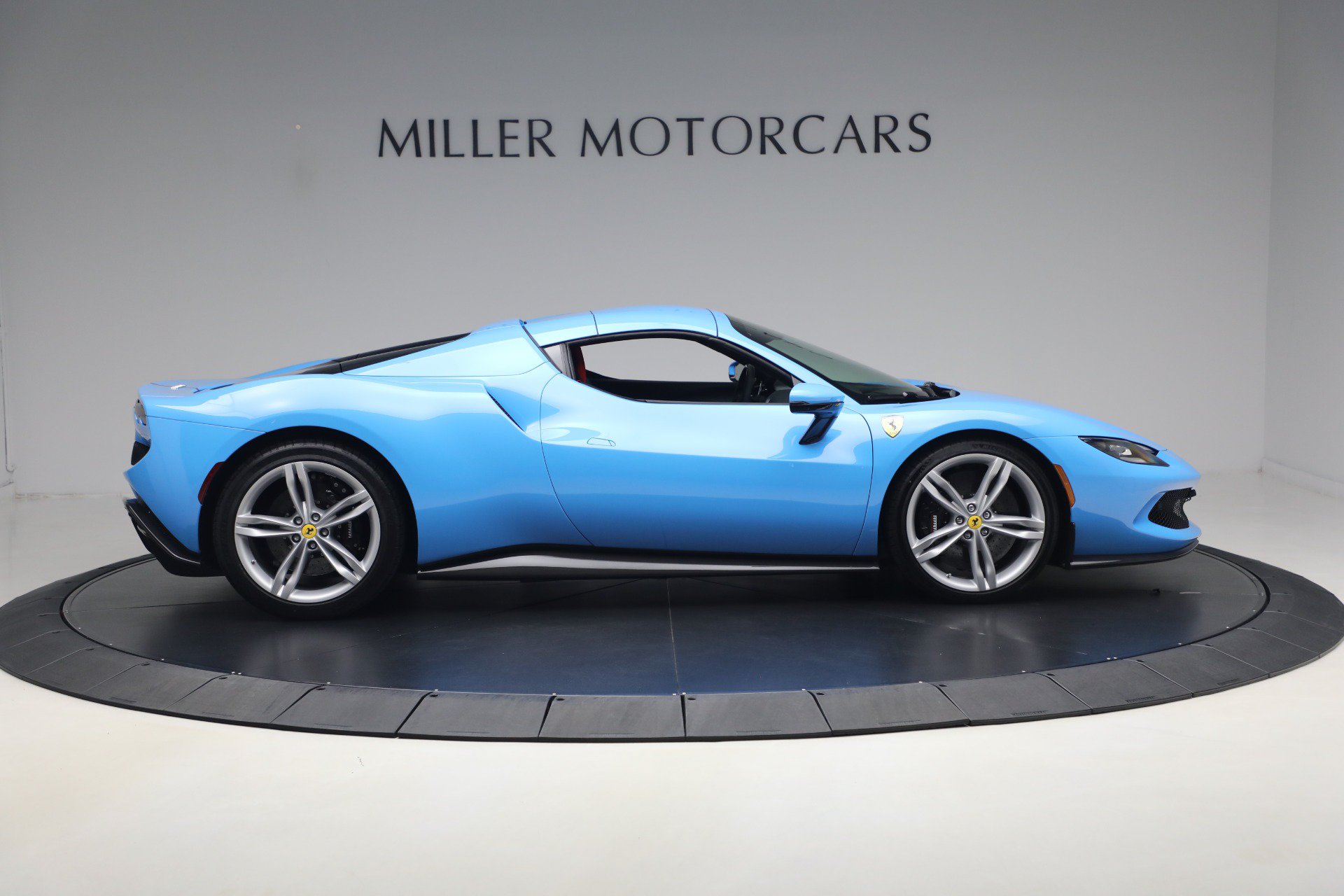 Certified 2025 Ferrari 296 GTS RWD image 40