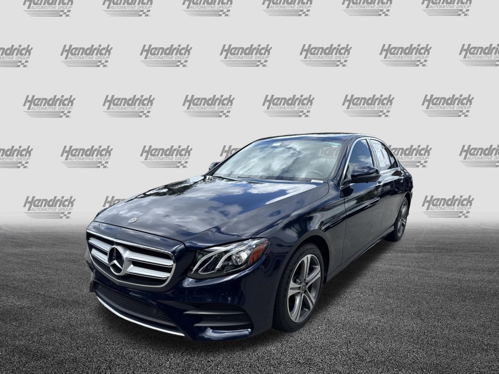 Used 2019 Mercedes-Benz E 300 4MATIC image 5