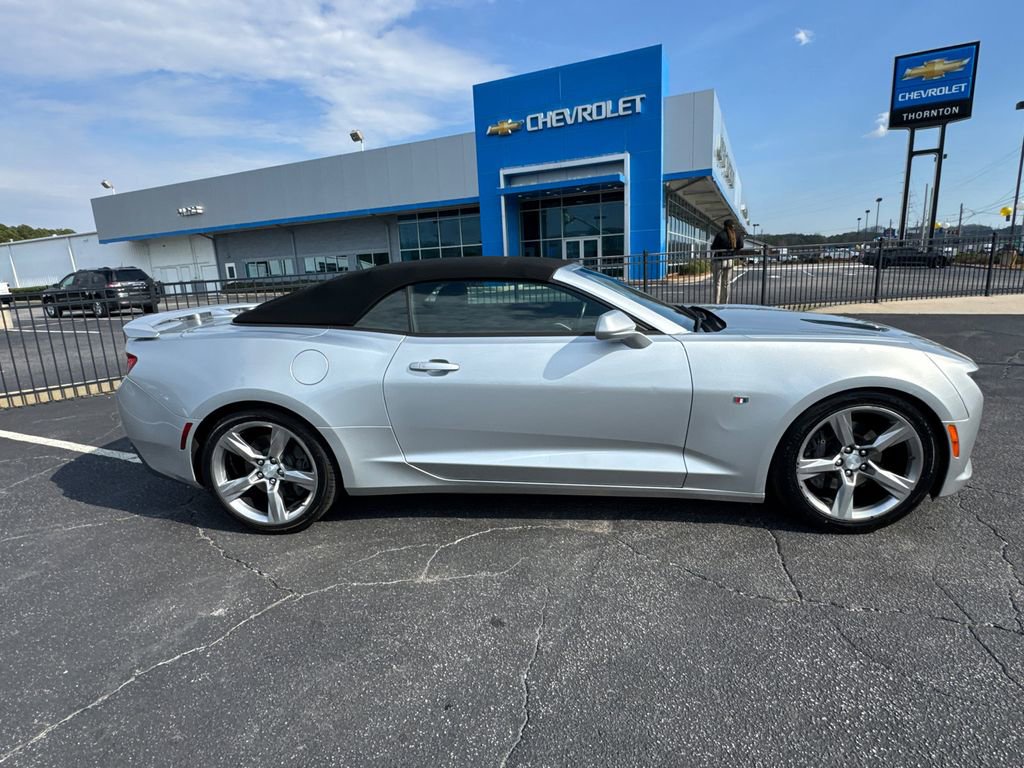 Used 2017 Chevrolet Camaro SS image 5