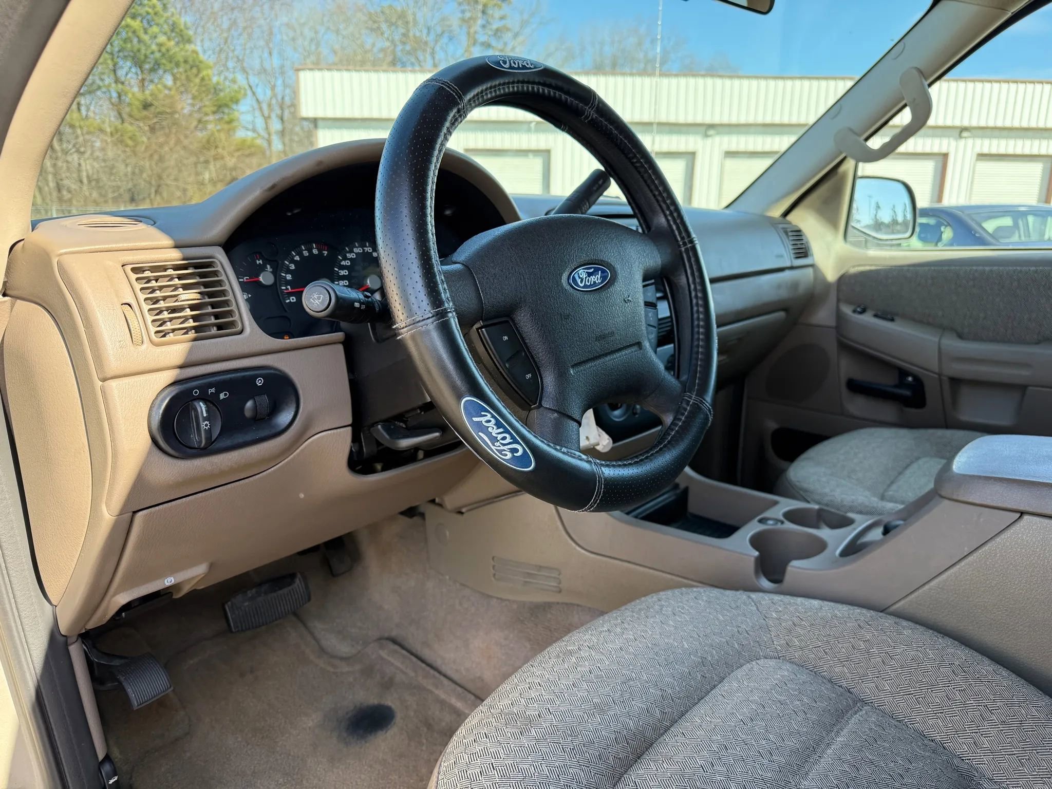 Used 2005 Ford Explorer Sport XLS RWD image 19