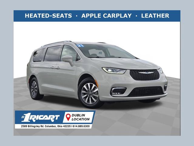 Used 2021 Chrysler Pacifica Touring-L w/ Uconnect Theater Family Group