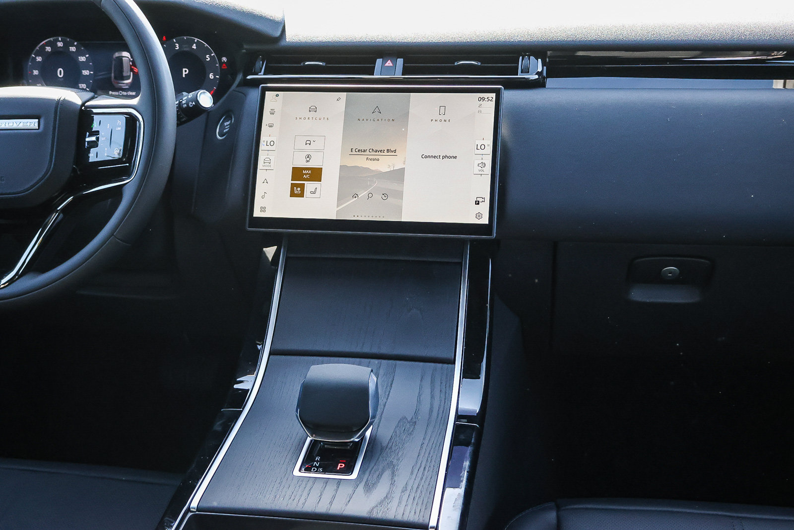 New 2026 Land Rover Range Rover Velar S AWD/4WD image 24