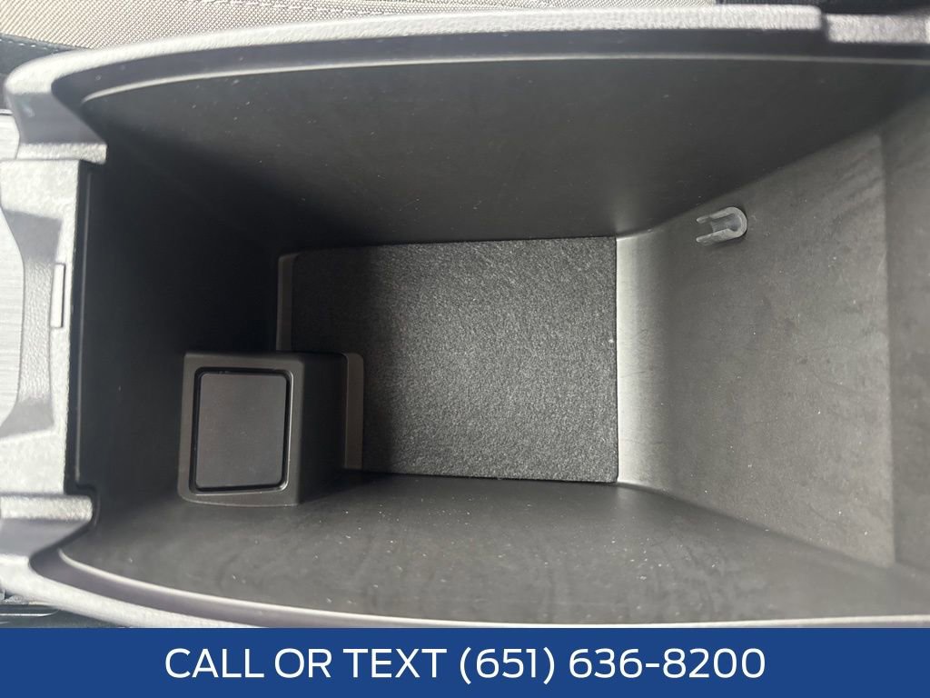 Used 2022 Ford Escape SE w/ Cold Weather Package image 12