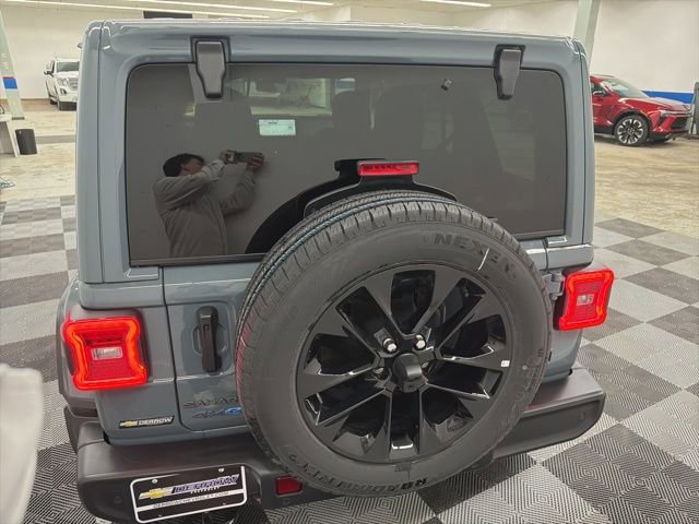 Used 2025 Jeep Wrangler Sahara 4xe w/ Safety Group image 6
