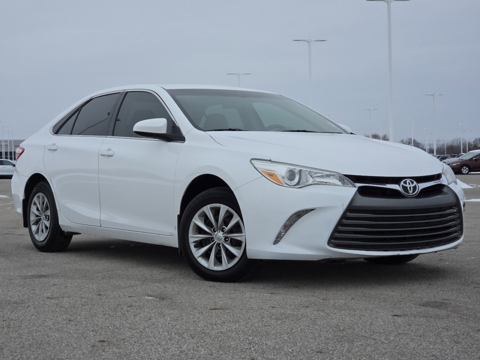 Used 2016 Toyota Camry LE video 2