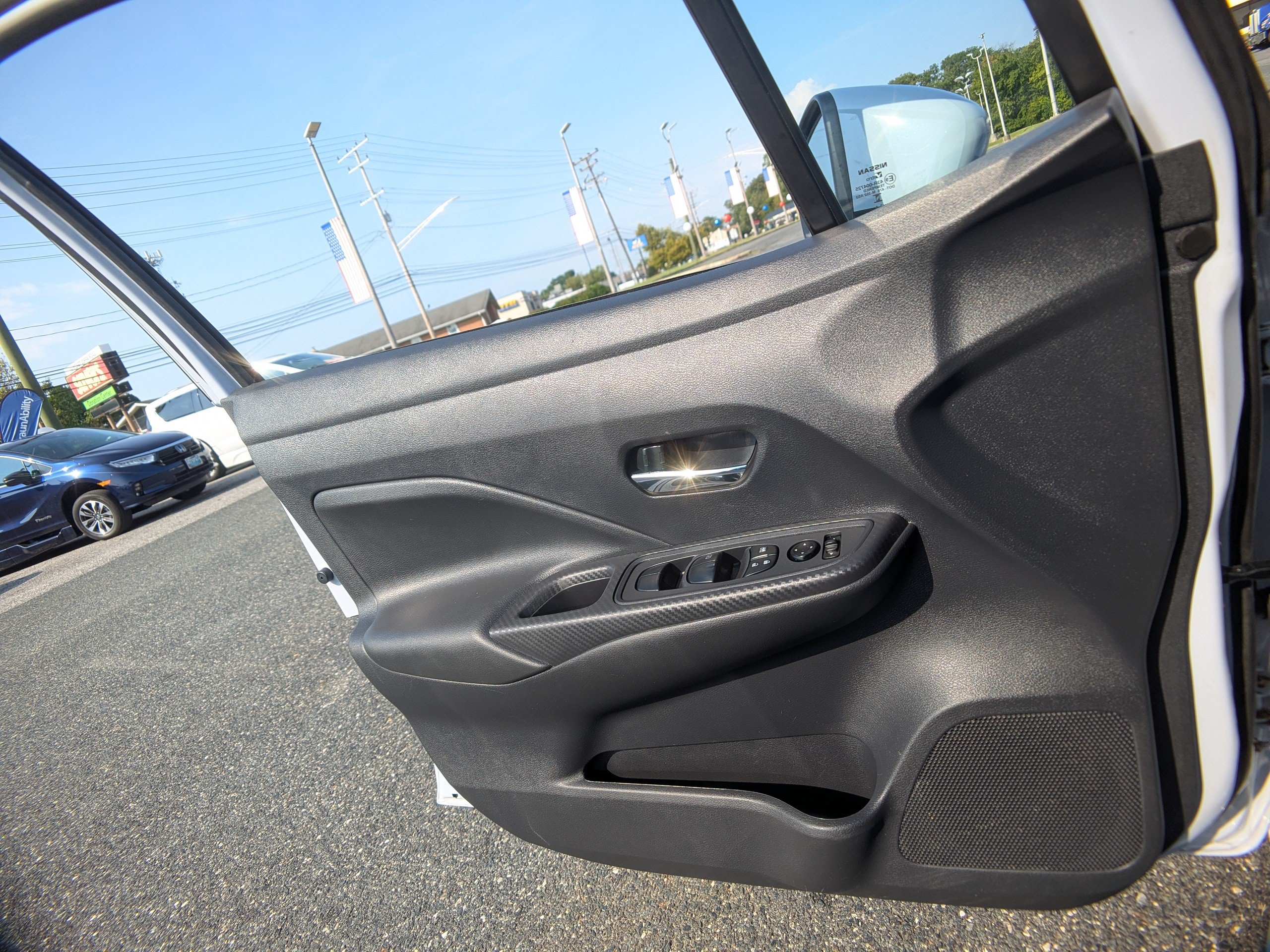 Used 2024 Nissan Versa SV FWD image 22