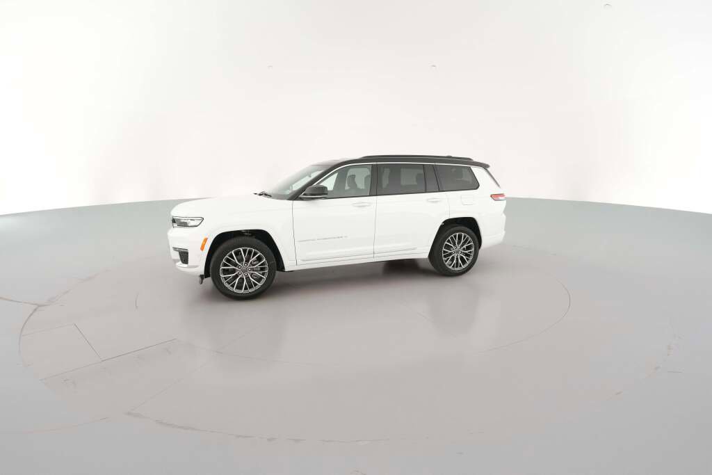 New 2025 Jeep Grand Cherokee L Summit image 5