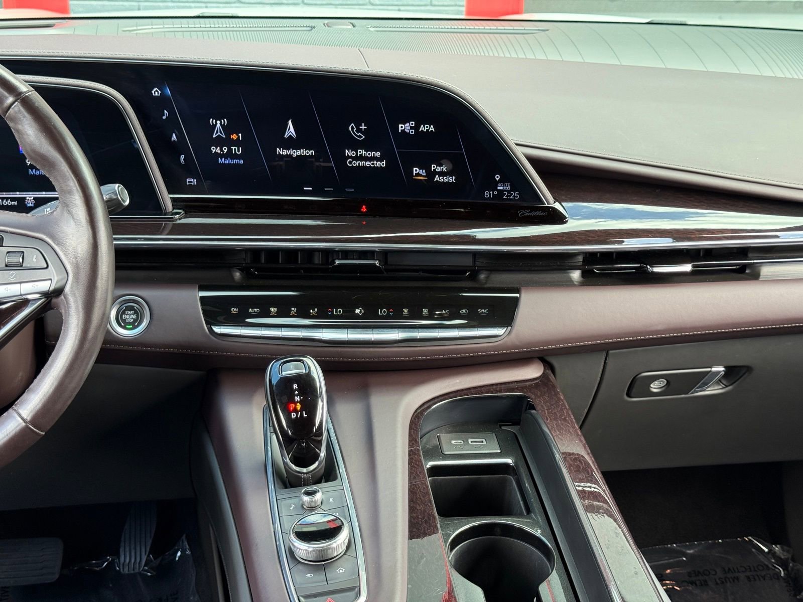 Used 2022 Cadillac Escalade ESV Sport Platinum image 27