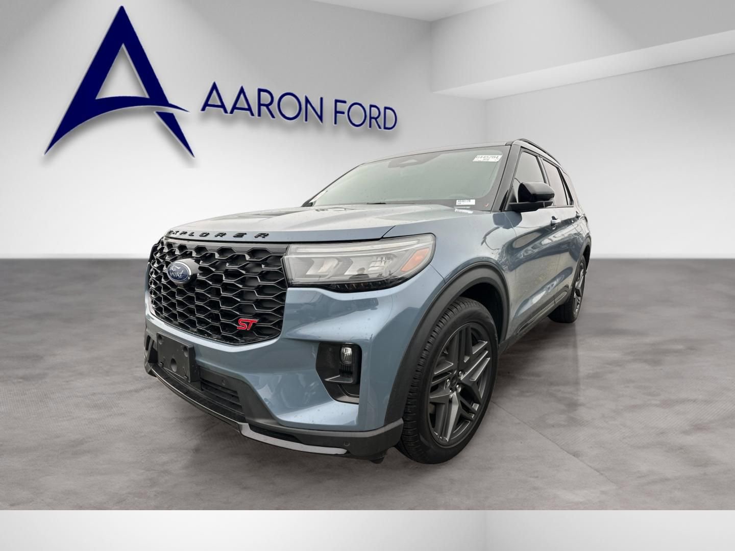 Used 2025 Ford Explorer ST w/ Sun And Sound Package AWD/4WD image 2