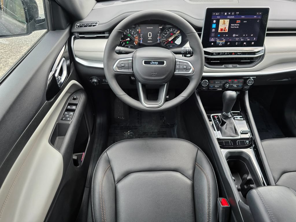 Used 2024 Jeep Compass Limited AWD/4WD image 29