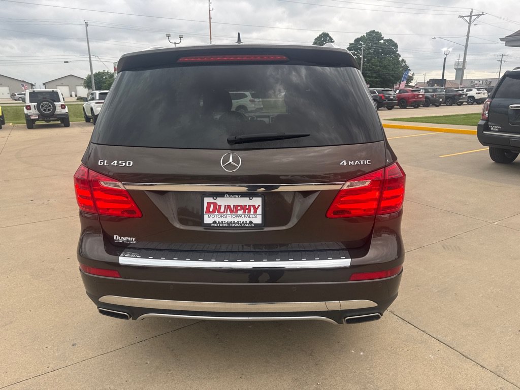 Used 2015 Mercedes-Benz GL 450 4MATIC image 4
