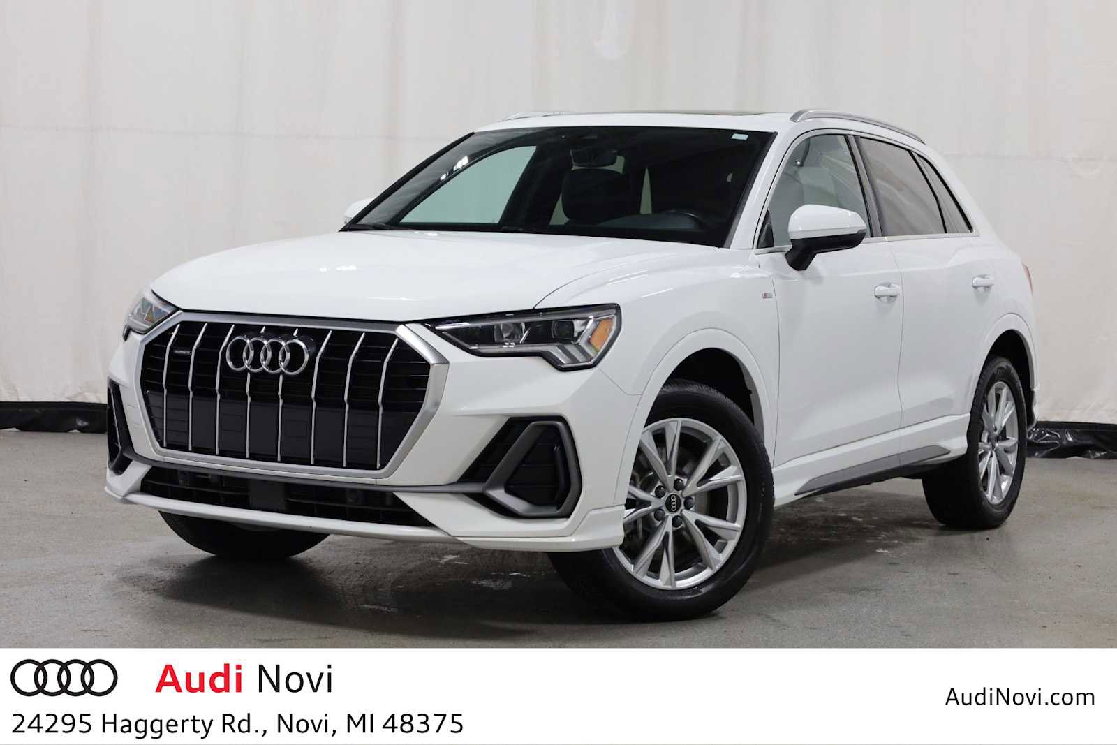Used 2023 Audi Q3 2.0T Premium w/ Convenience Package