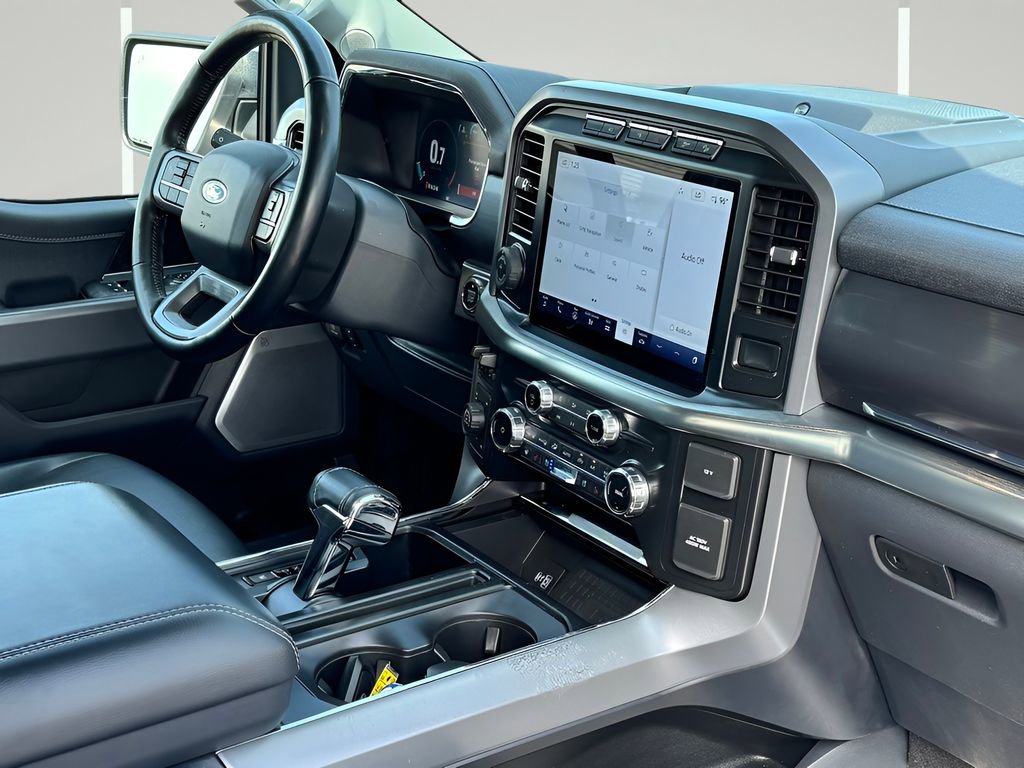 Used 2022 Ford F150 Lariat w/ Equipment Group 502A High image 6