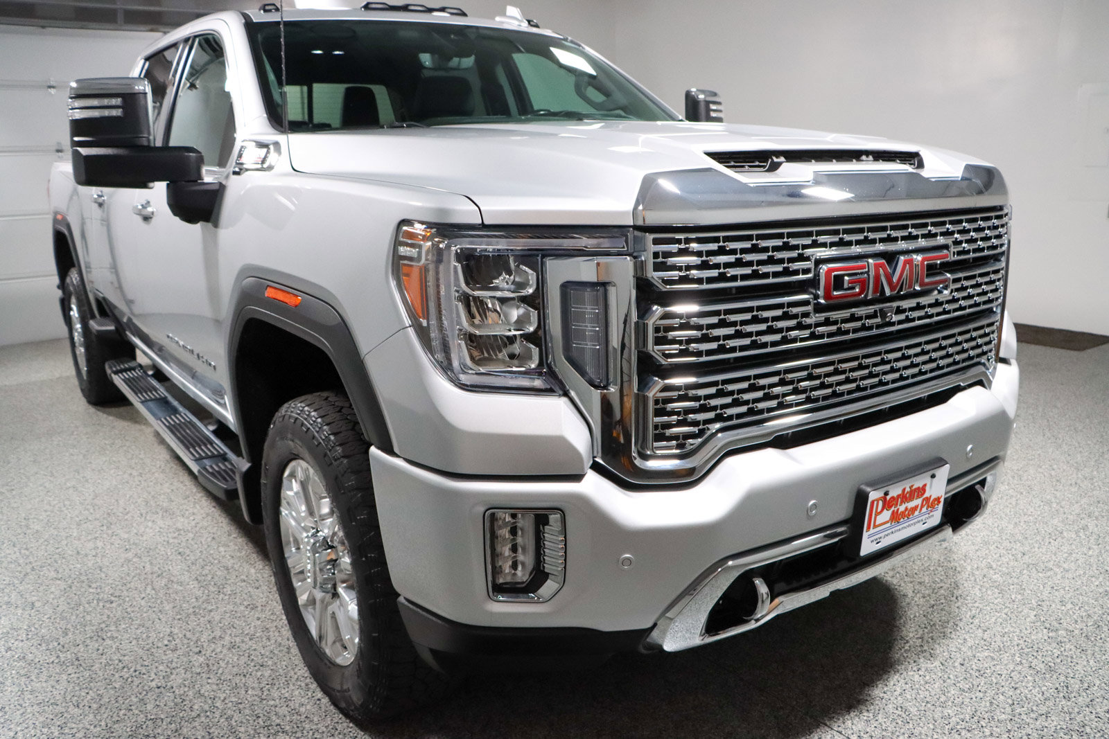 Used 2023 GMC Sierra 2500 Denali w/ Denali Ultimate Package AWD/4WD image 5
