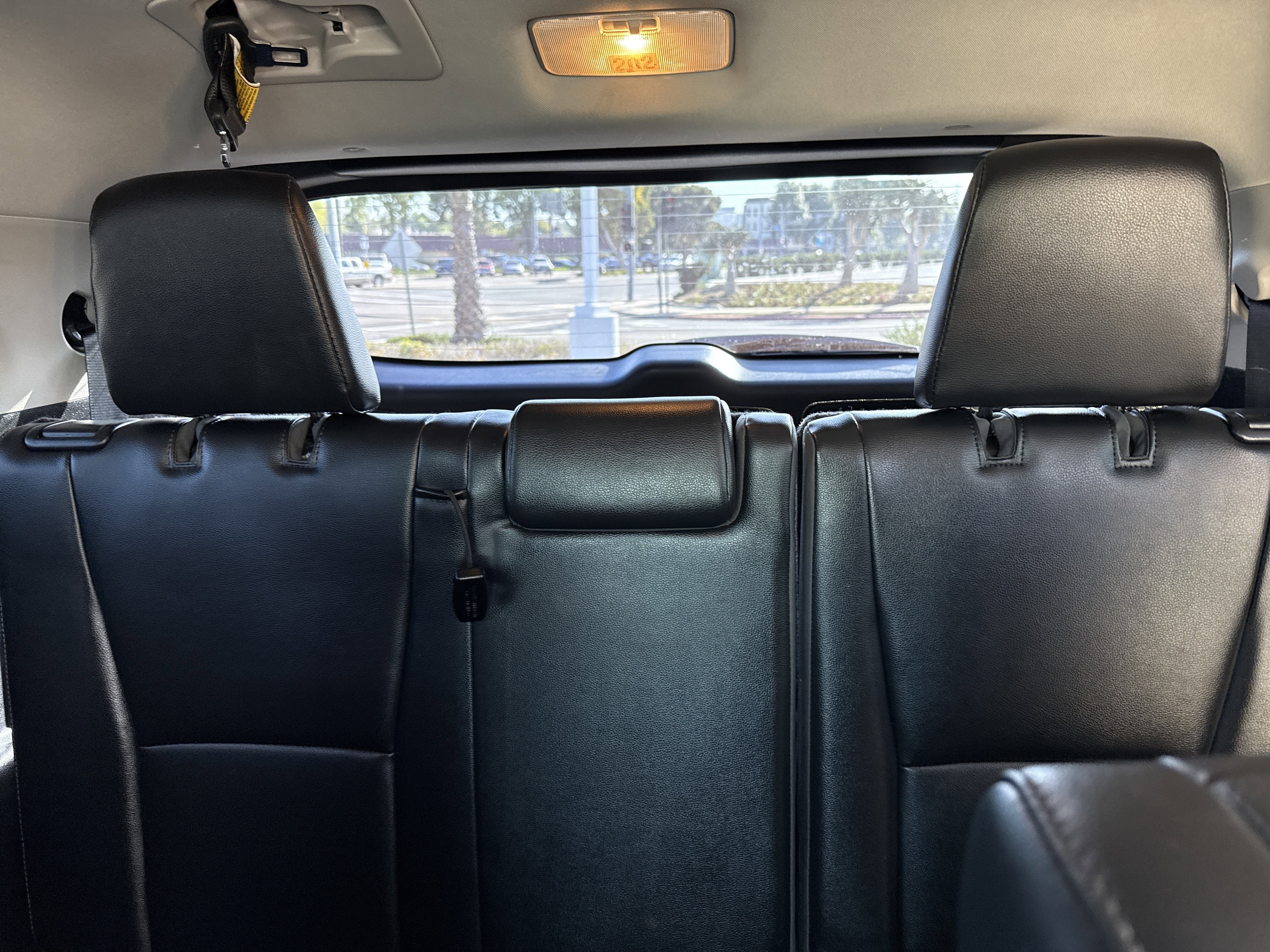 Used 2021 Toyota Highlander Limited image 16