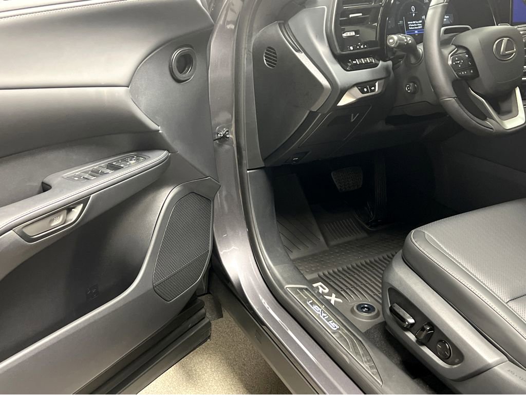 New 2026 Lexus RX 450h AWD image 8