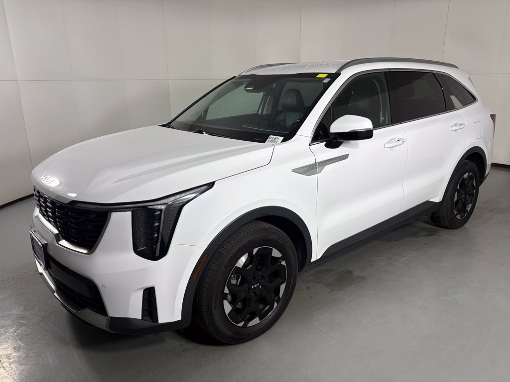 Used 2024 Kia Sorento S FWD image 5