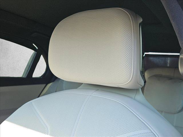 Used 2024 BMW i7 xDrive60 AWD/4WD image 9