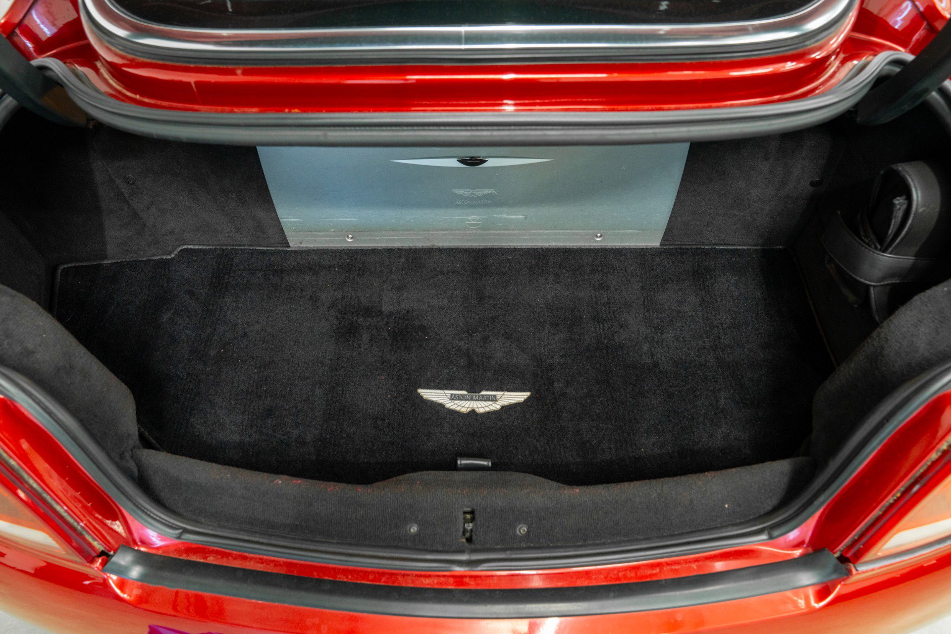 Used 2005 Aston Martin Vanquish S RWD image 18