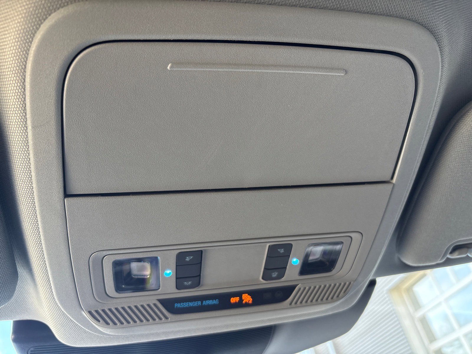 Used 2022 Ford Explorer XLT w/ Equipment Group 202A image 30