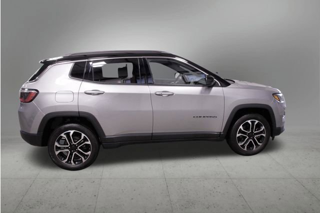 Used 2024 Jeep Compass Limited AWD/4WD image 6