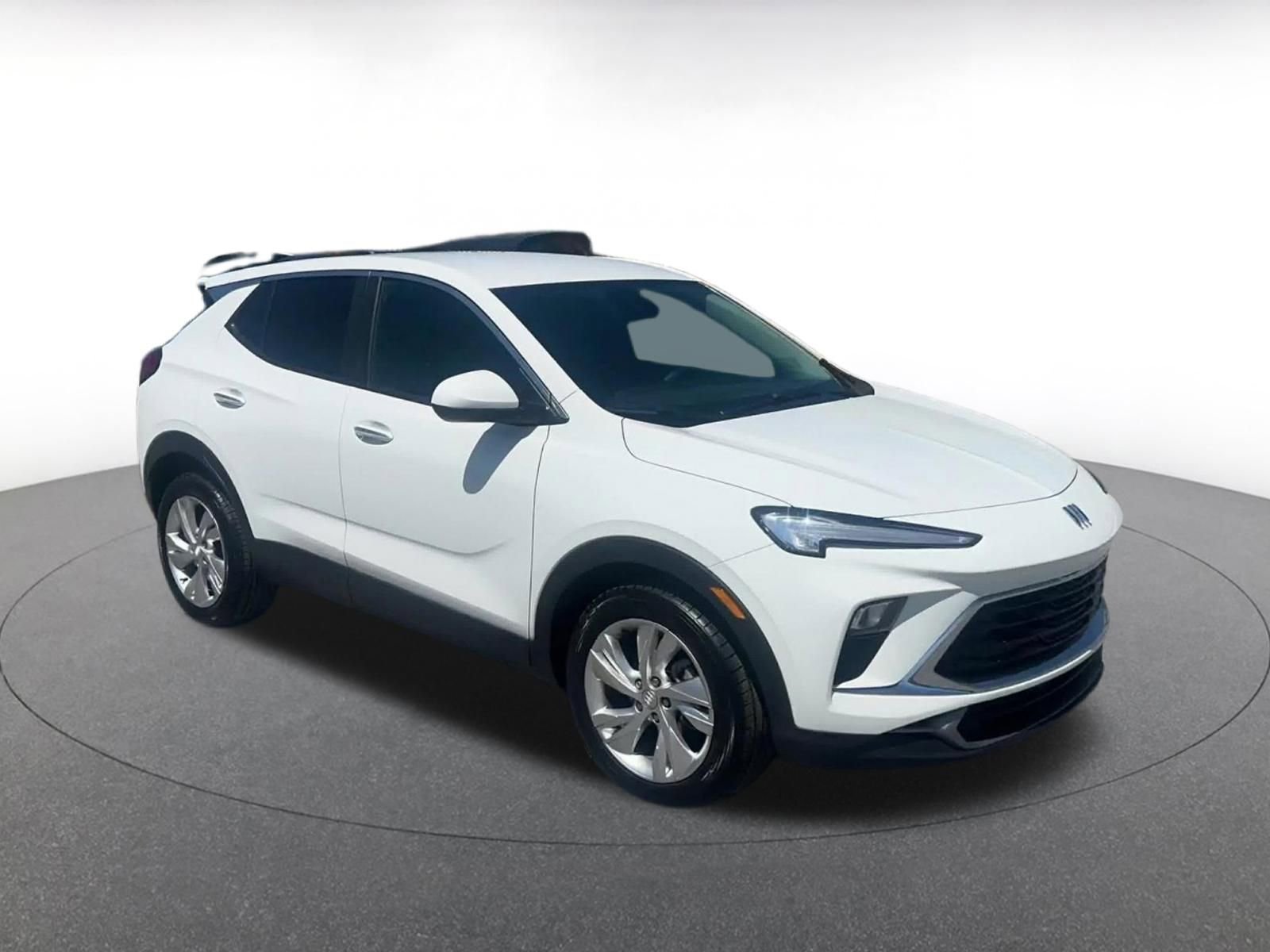 Used 2025 Buick Encore GX Preferred image 2