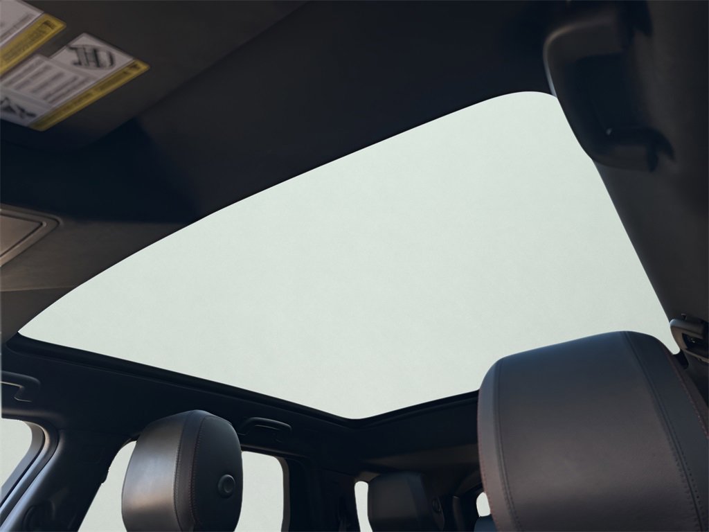 Used 2020 Land Rover Discovery Sport SE R-Dynamic image 55