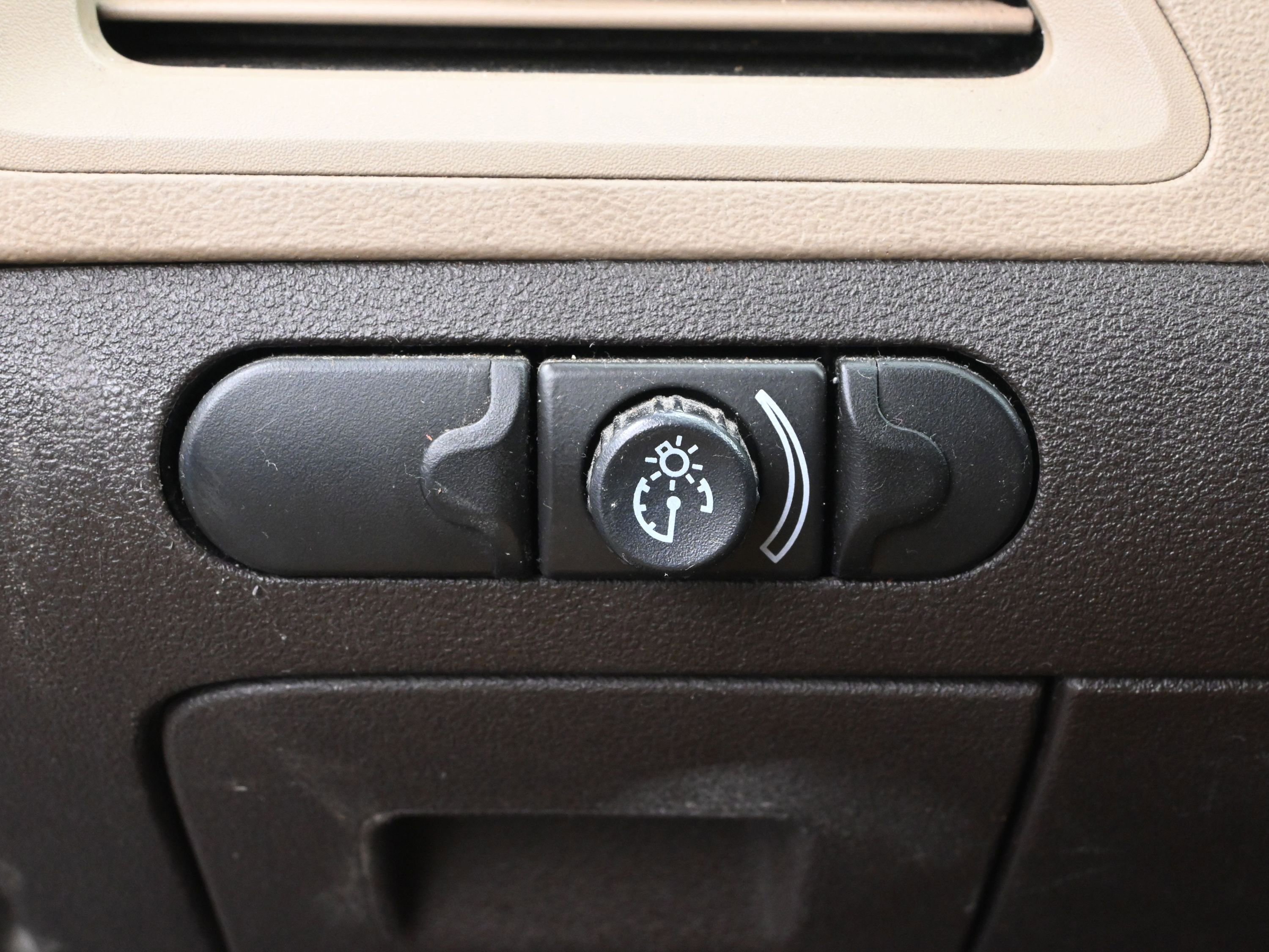 Used 2012 Chevrolet Malibu LS image 12