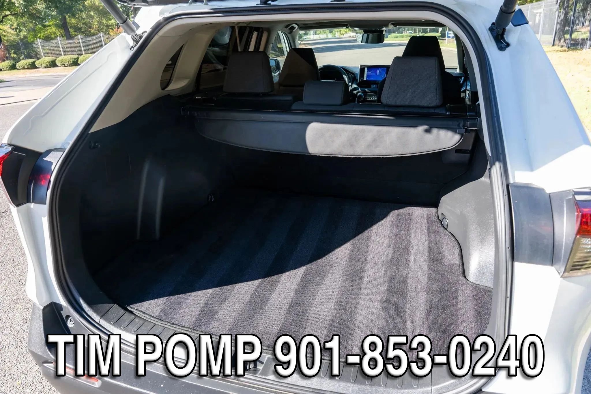 Used 2025 Toyota RAV4 XLE w/ Convenience Package FWD image 15