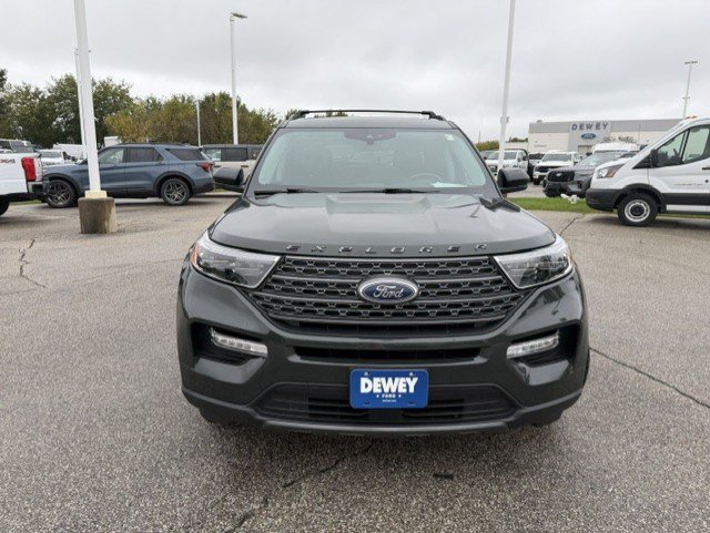 Certified 2023 Ford Explorer XLT w/ Equipment Group 202A AWD/4WD image 2