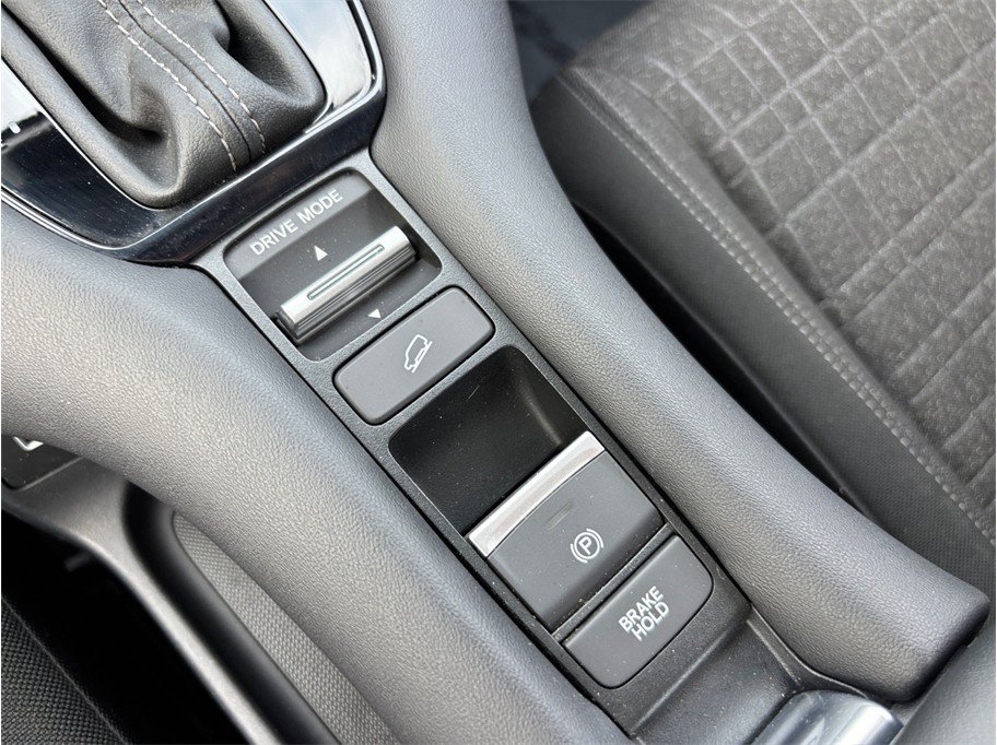 Used 2023 Honda HR-V LX image 24