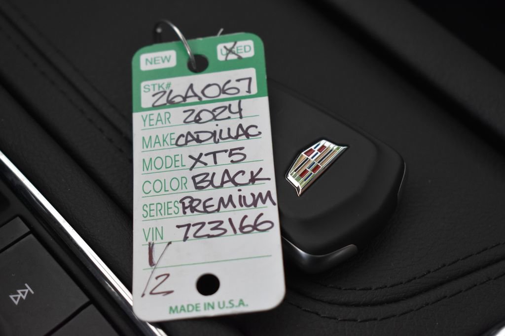 Certified 2024 Cadillac XT5 Premium Luxury w/ Technology Package image 36