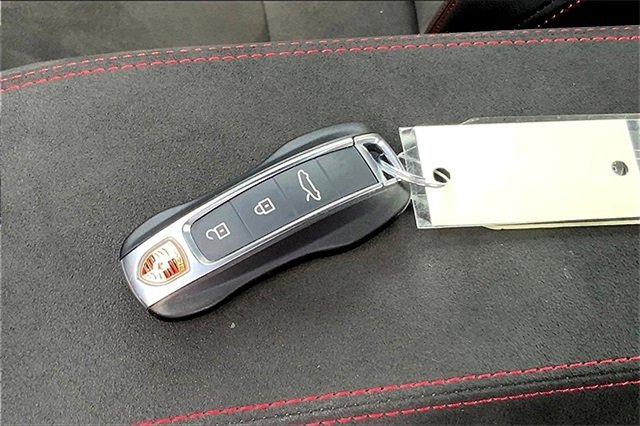 Used 2023 Porsche 911 Targa 4 GTS image 13