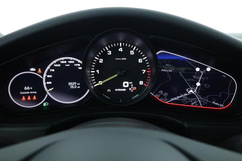 Used 2023 Porsche Panamera 4 Platinum Edition image 13