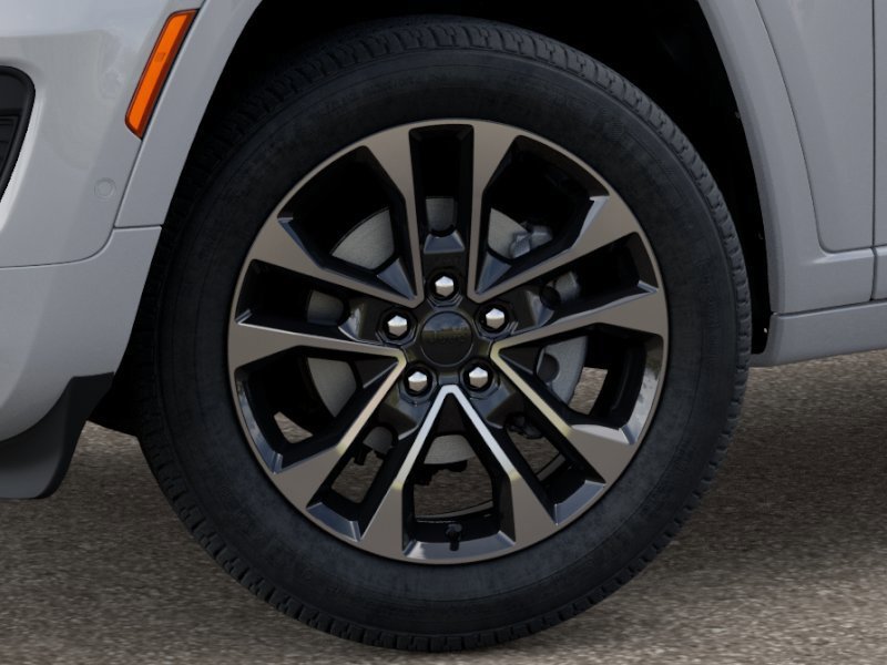 New 2025 Jeep Grand Cherokee L Overland image 8