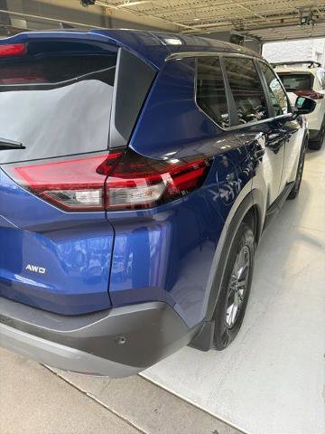 Certified 2022 Nissan Rogue S image 4