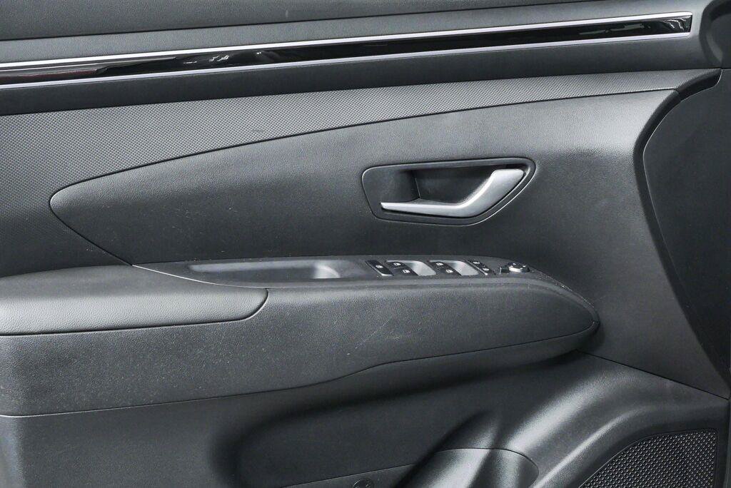Used 2024 Hyundai Santa Cruz SEL w/ Activity Package FWD image 6