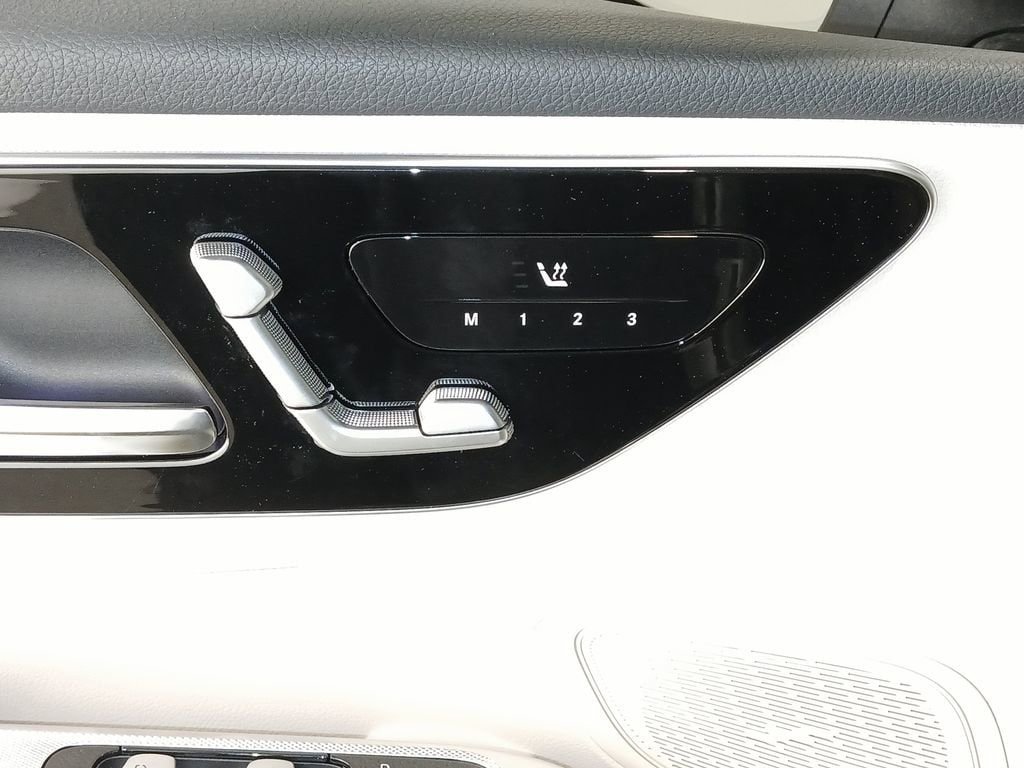New 2026 Mercedes-Benz GLC 300 4MATIC image 17
