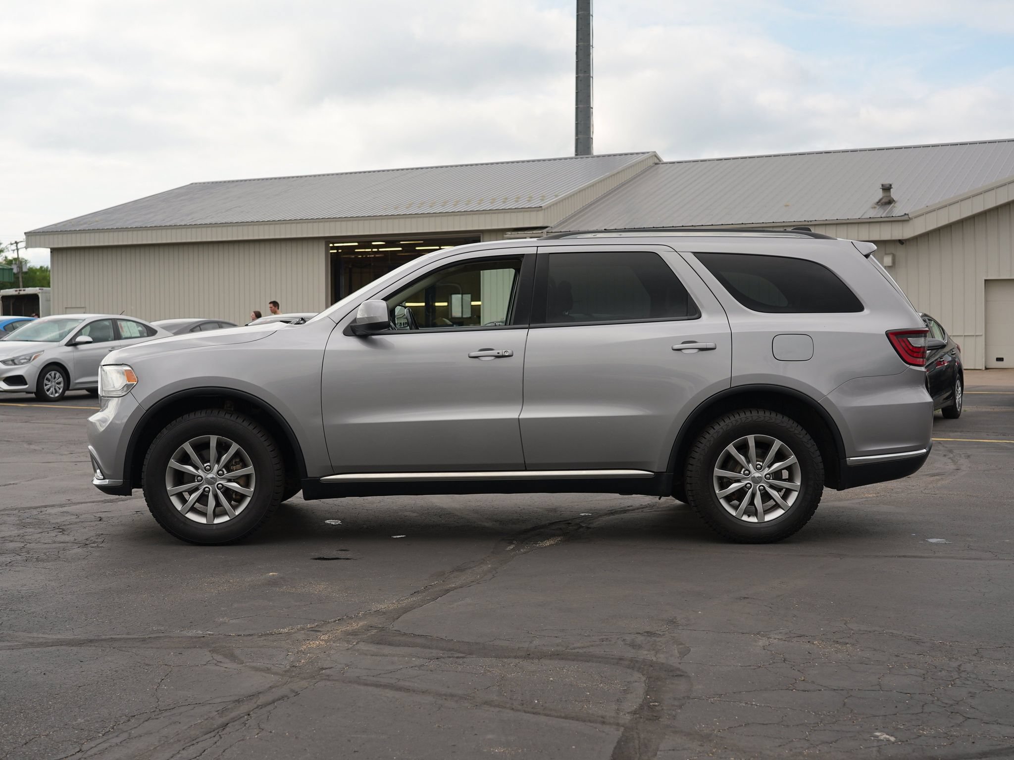 Used 2017 Dodge Durango SXT w/ Quick Order Package 23B AWD/4WD image 7
