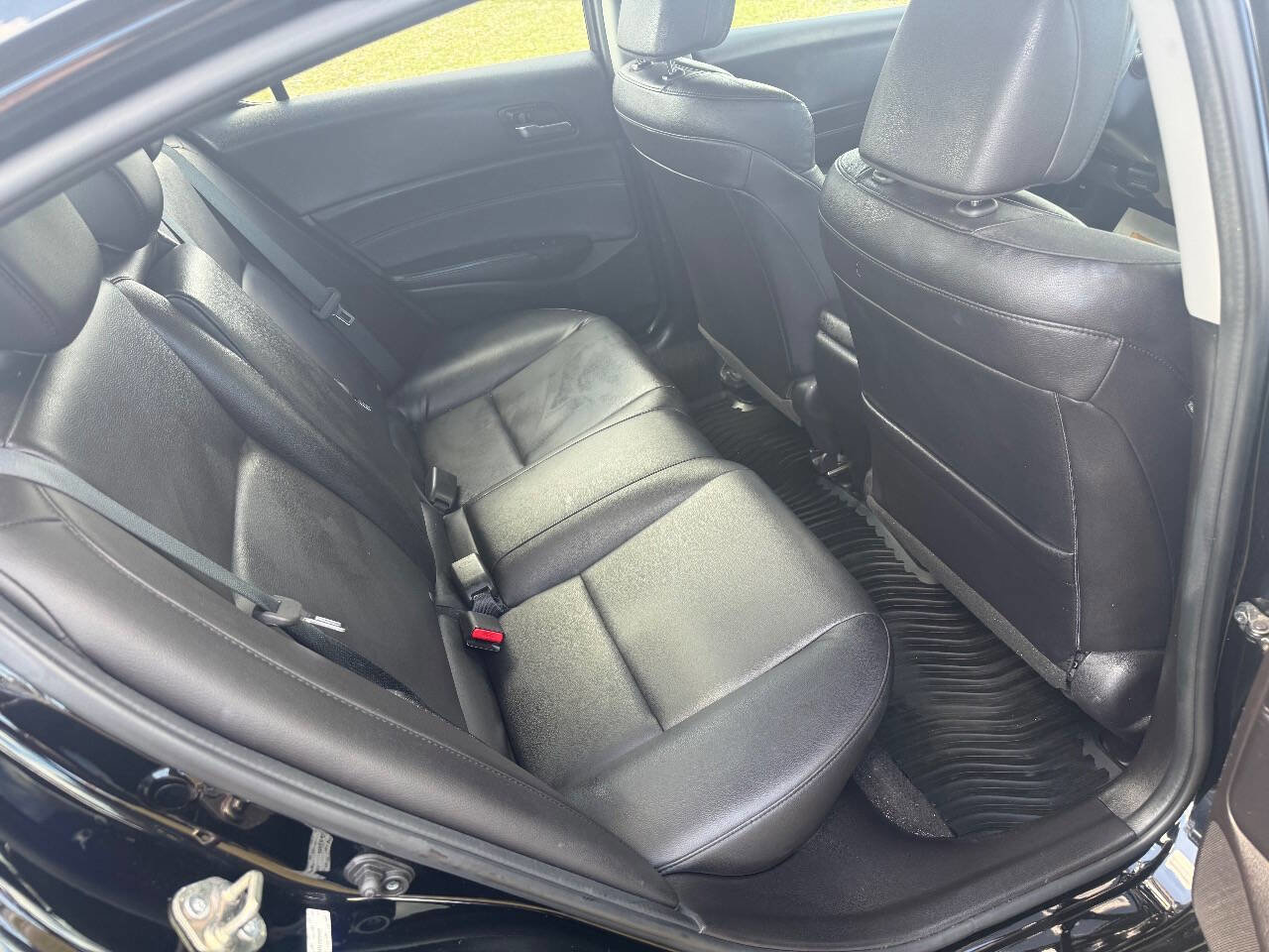 Used 2017 Acura ILX image 9