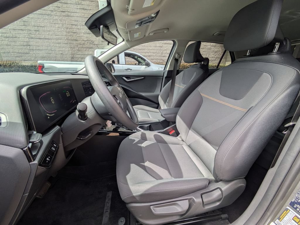 Used 2025 Kia Niro LX FWD image 24