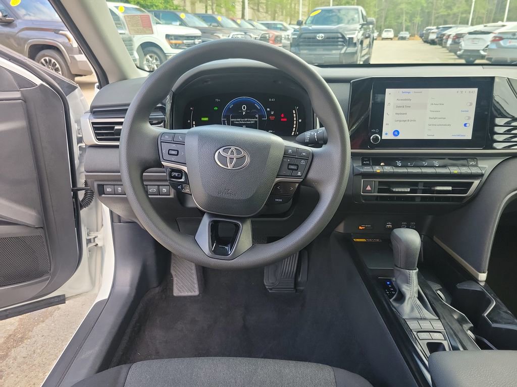 Certified 2025 Toyota Camry LE FWD image 17