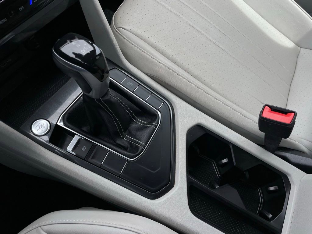 Used 2022 Volkswagen Tiguan SE FWD image 19