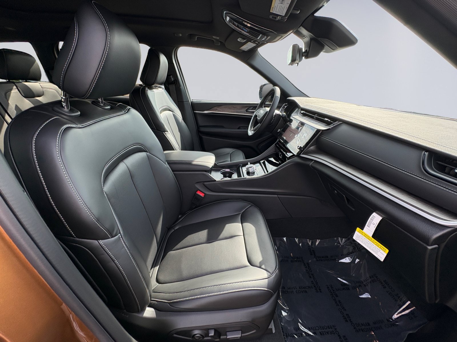 New 2027 Jeep Grand Cherokee Limited AWD/4WD image 15