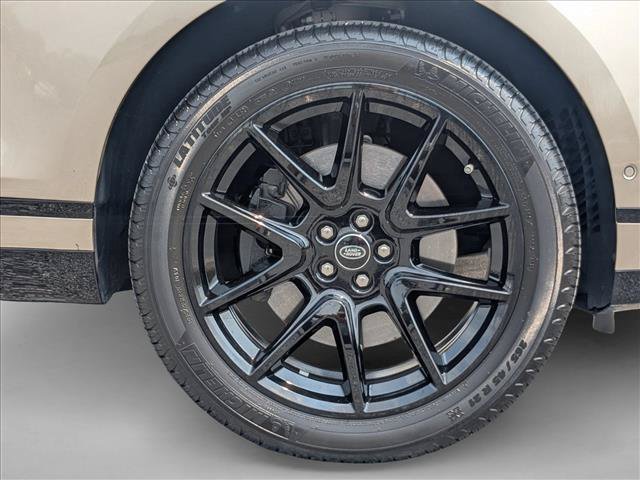 Used 2026 Land Rover Range Rover Velar Dynamic SE AWD/4WD image 26