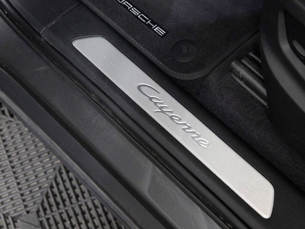 Certified 2023 Porsche Cayenne image 23