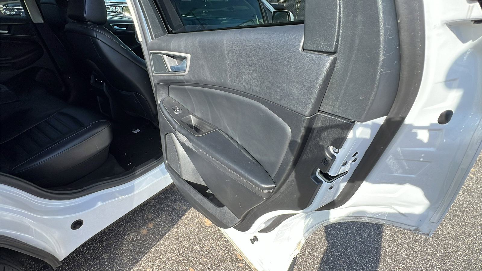 Used 2024 Ford Edge SEL image 21