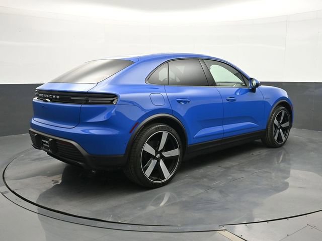 New 2026 Porsche Macan Electric RWD image 23