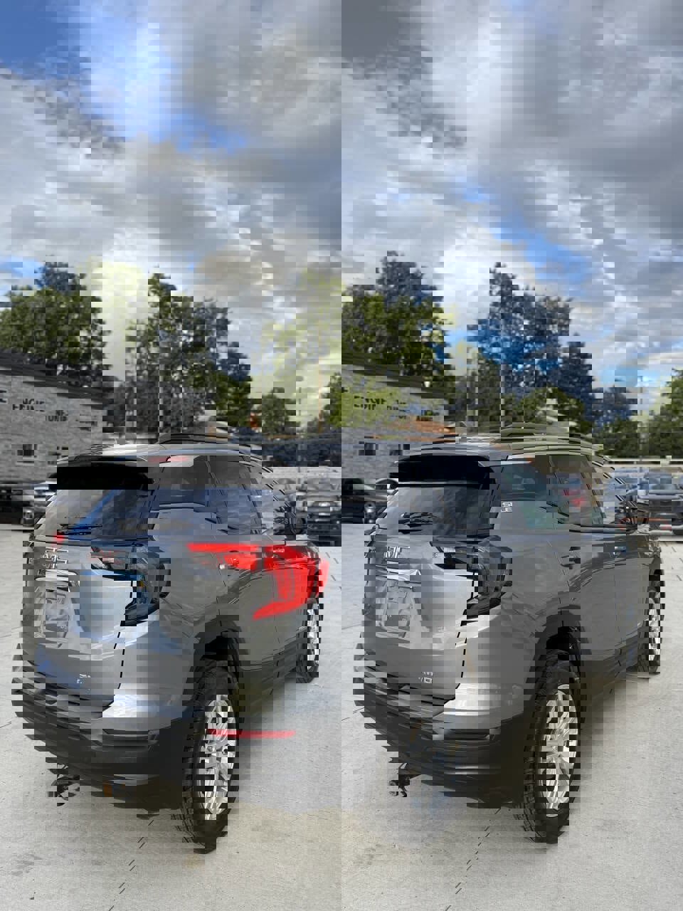 Used 2018 GMC Terrain SLE w/ Driver Convenience Package image 6