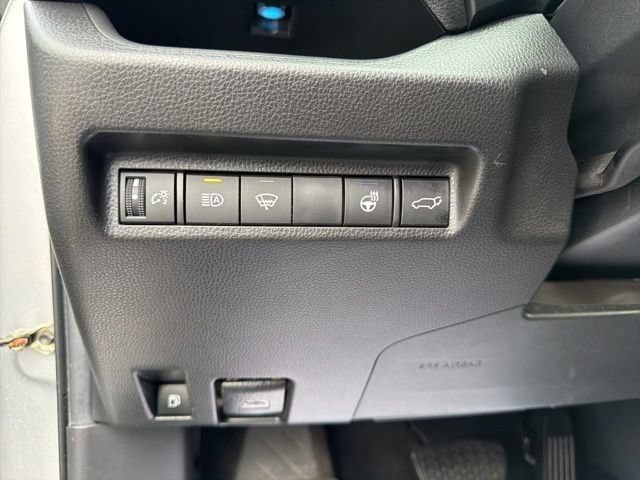 Used 2022 Toyota RAV4 XSE w/ XSE Grade Weather Package AWD/4WD image 21
